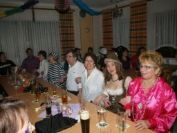 043